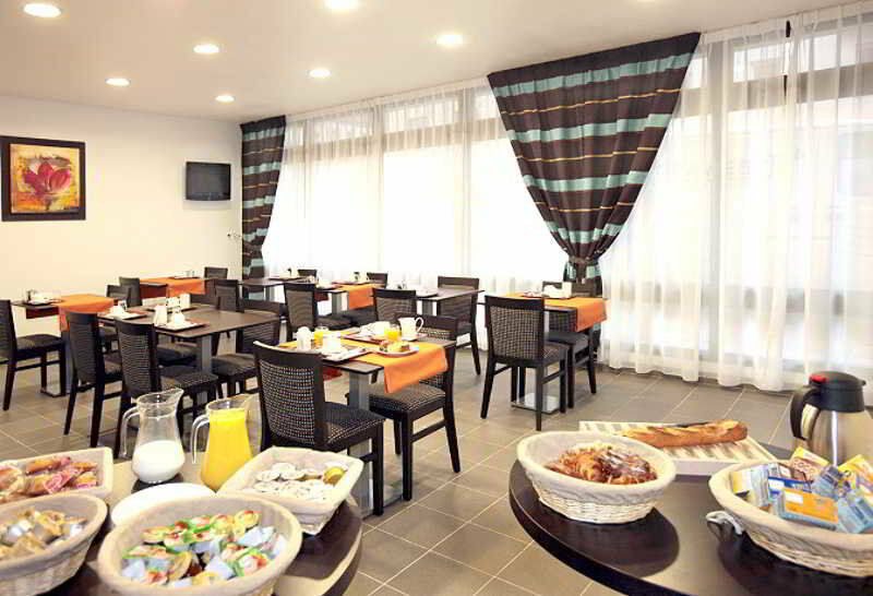 Aparthotel Nemea Centre 3*